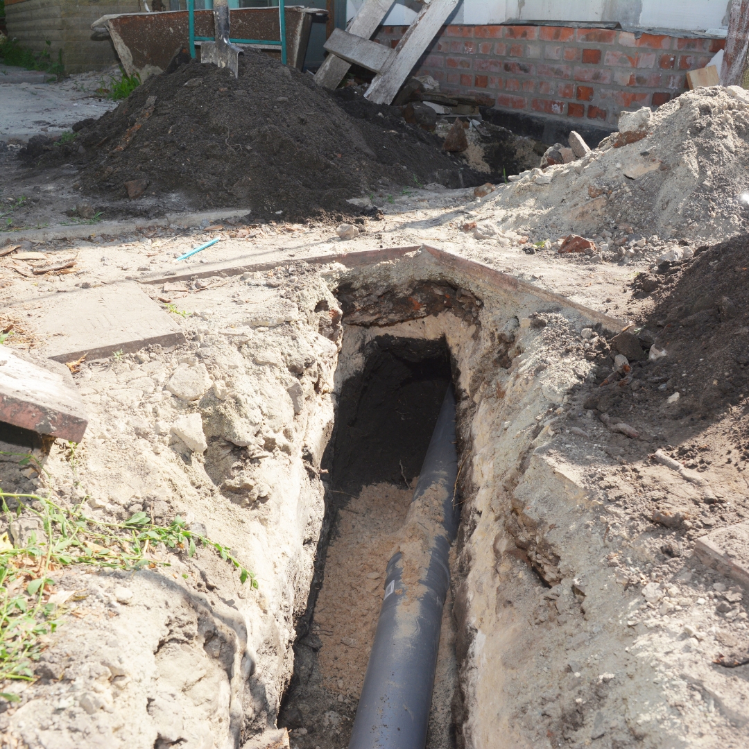 dug up sewer pipe in yard