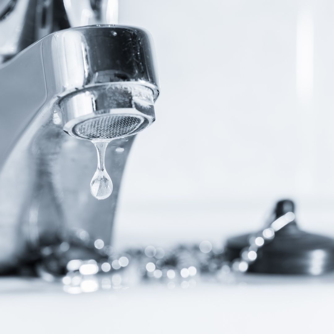sink dripping